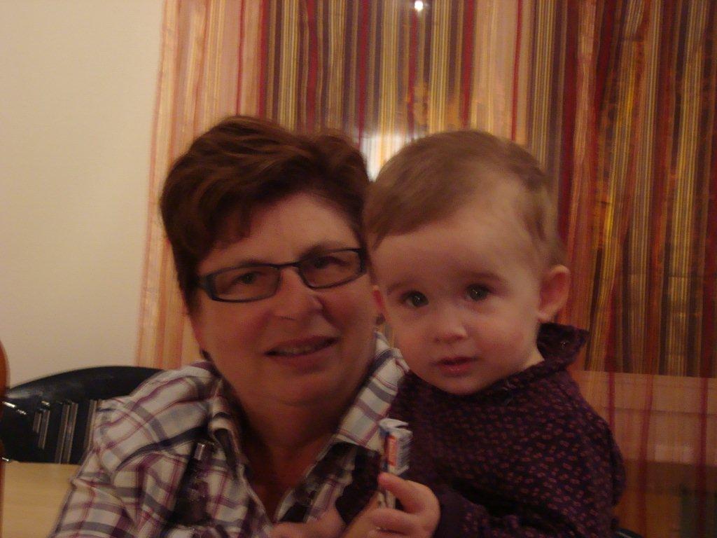 Gertrud und Andrina Scherrer